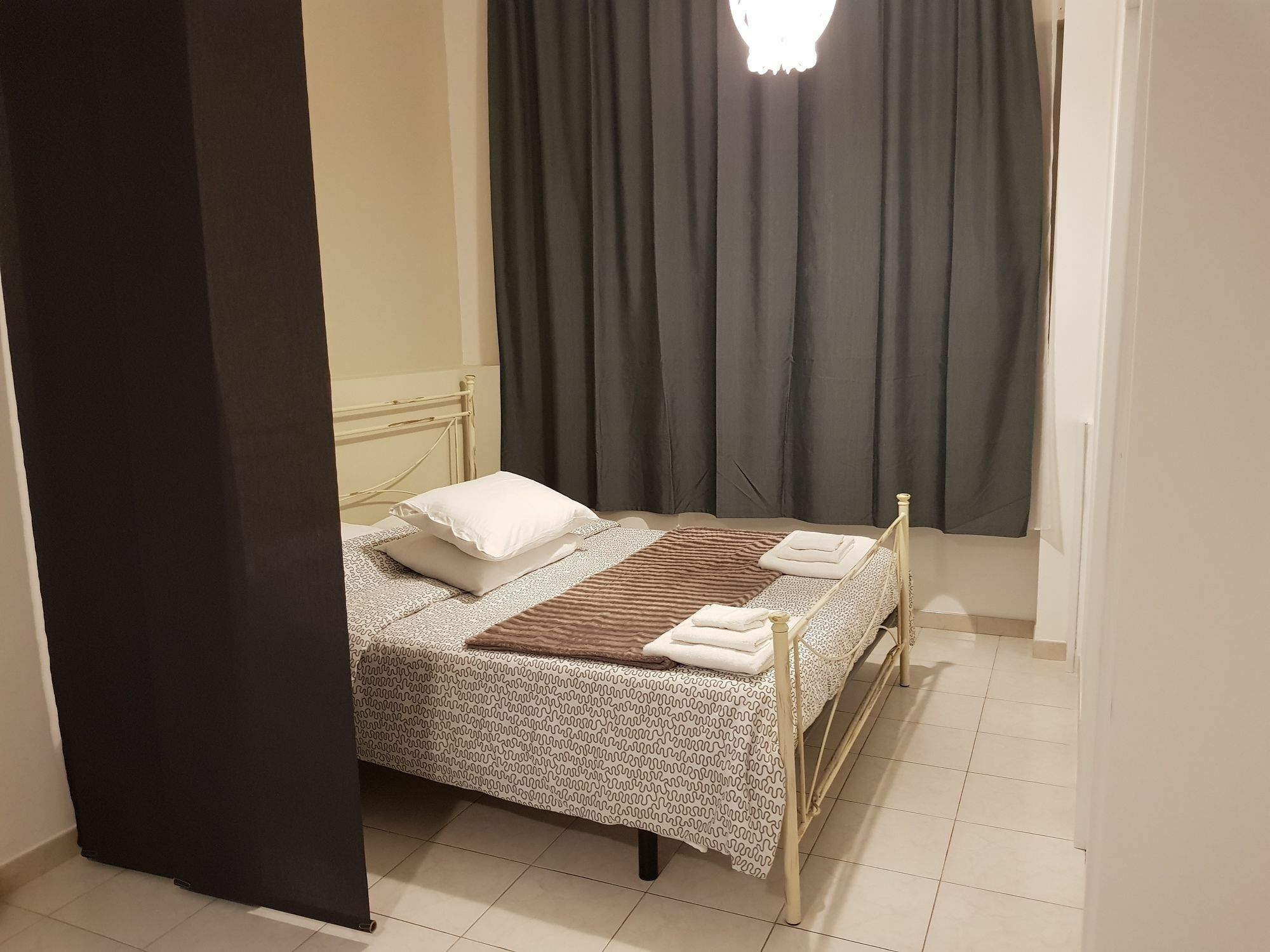 Happy Apartment Lecce Bagian luar foto